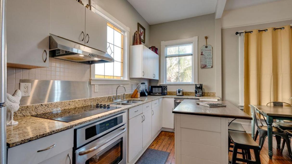 Huge 5 Bed, 5 Bath In Historic Downtown Savannah Exterior photo