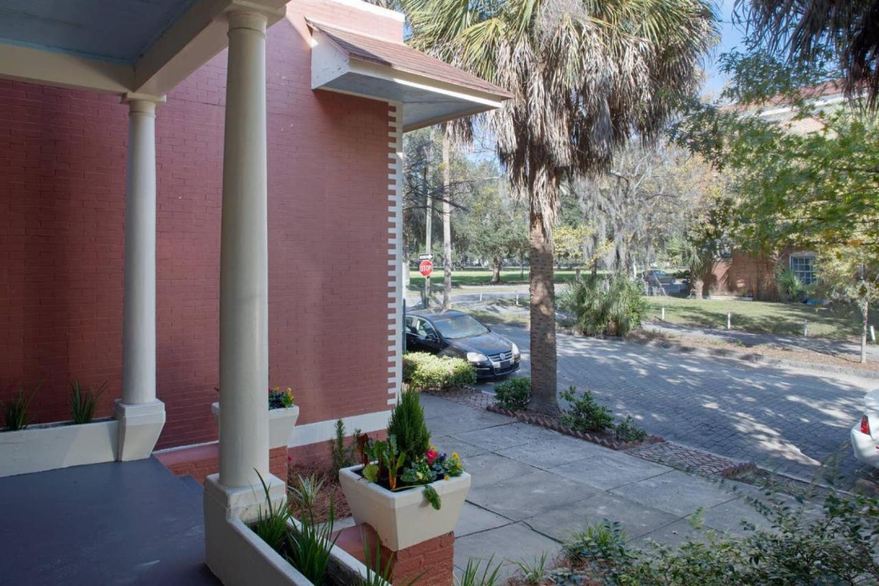 Huge 5 Bed, 5 Bath In Historic Downtown Savannah Bed & Breakfast Exterior photo